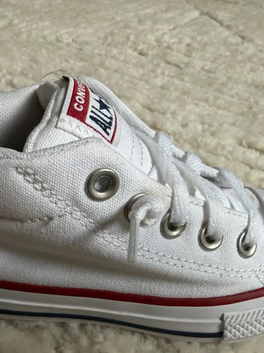 Converse white canvas